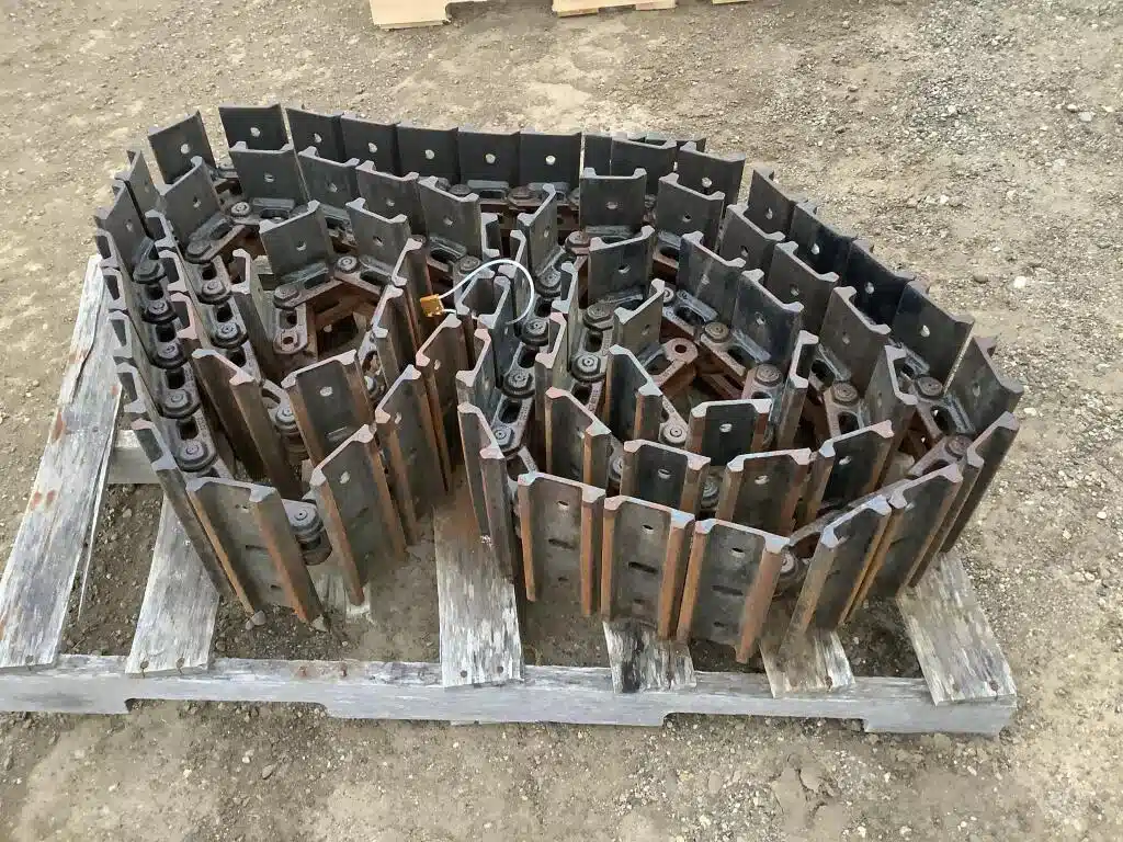 Gallery image 1 for Used Caterpillar 301.7D Tires