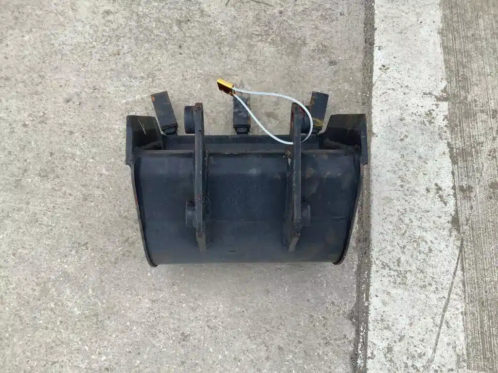 Gallery image 2 for Misc Bucket