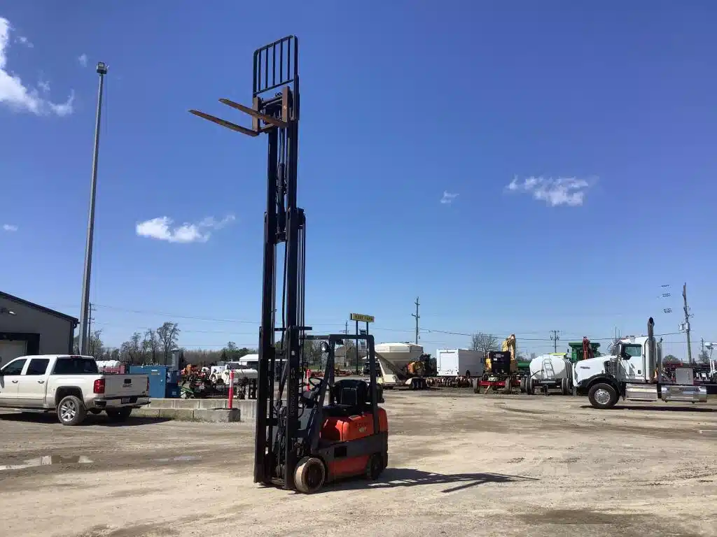 Gallery image 2 for Toyota 426FGCU15 Forklift