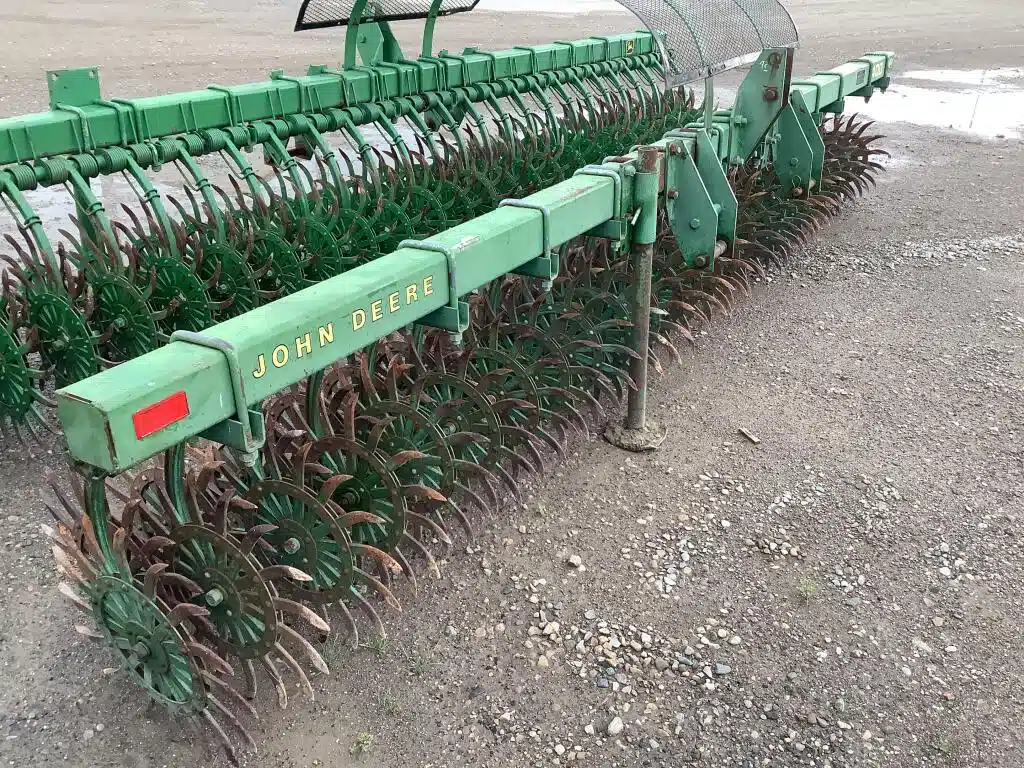 Gallery image 2 for John Deere 400 Rotary Hoe