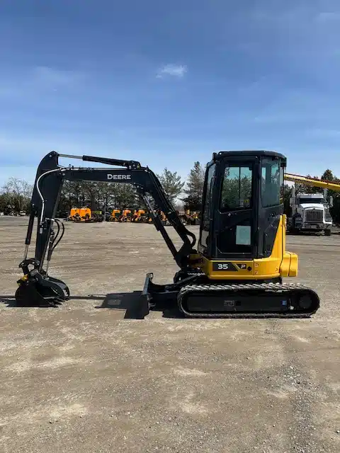 Gallery image 1 for New 2024 John Deere 35P Excavator