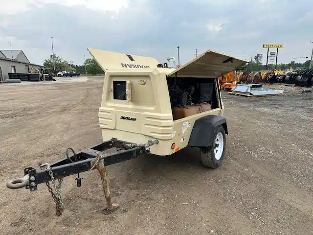 Gallery image 1 for Used 2015 P185WJD-FX-T4I Air Compressor