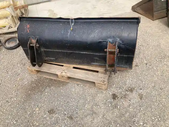 Gallery image 2 for Used Misc Tractor