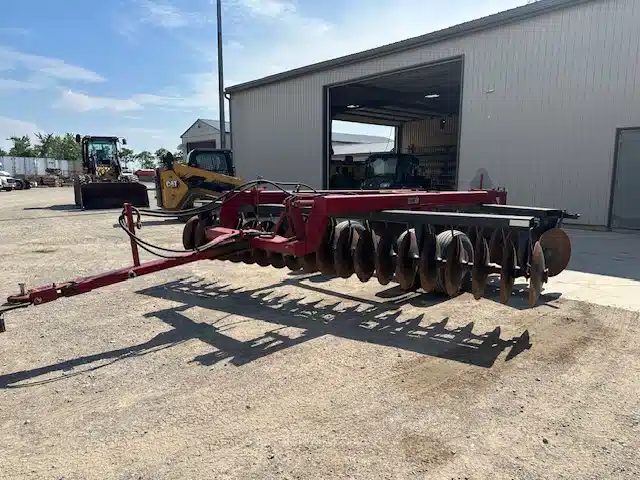 Gallery image 1 for Used Case IH 770 Disc