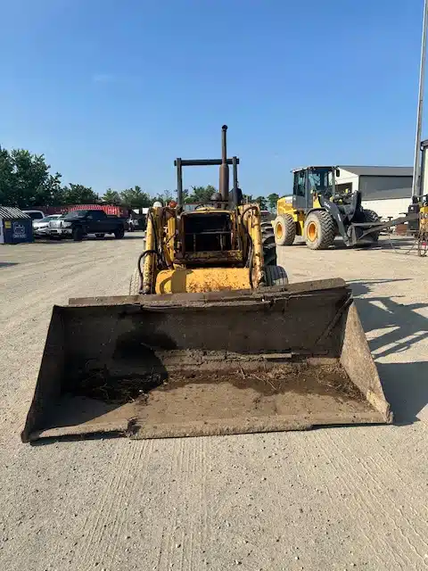 Gallery image 2 for Used Ford 540B Tractor Loader