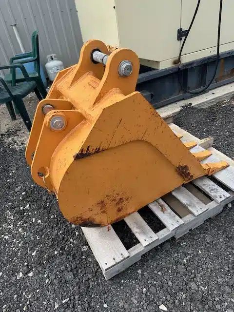 Gallery image 1 for New Case 24 Bucket