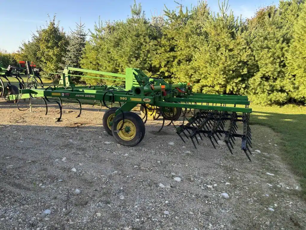 Used John Deere 980 Cultivator