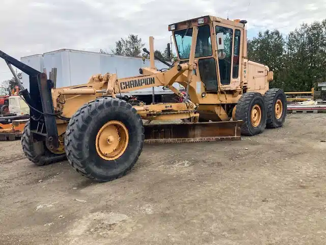 Used 1990 Champion 740 Road Grader