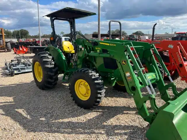 Used 2017 John Deere 5075E Tractor Loader