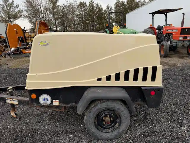 Gallery image 2 for 2015 Doosan C185 Air Compressor