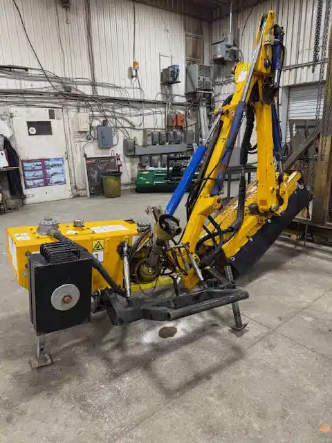 Gallery image 1 for 2010 Trackless Vehicles Misc L&G Attachment