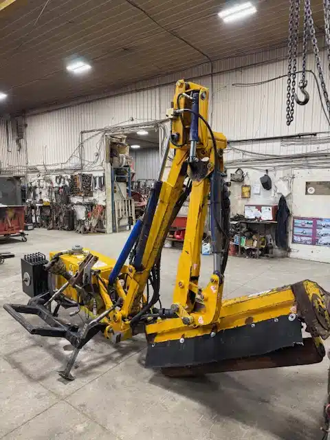 Gallery image 2 for 2010 Trackless Vehicles Misc L&G Attachment