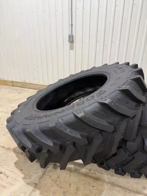 Gallery image 2 for 460/85R38 R-1W 711 Tires