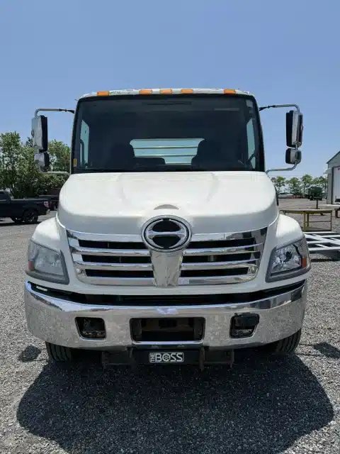 Photo de la Galerie 2 pour 2010 Hino 185 Camion - pickup