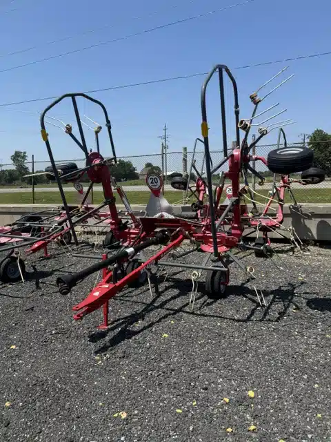 Gallery image 2 for Bush Hog HT417 Tedder Rake