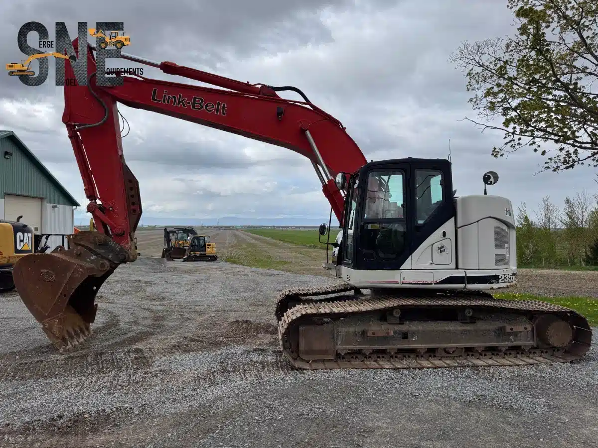 Gallery image 1 for Used 2015 Link-Belt 235X3 Excavator