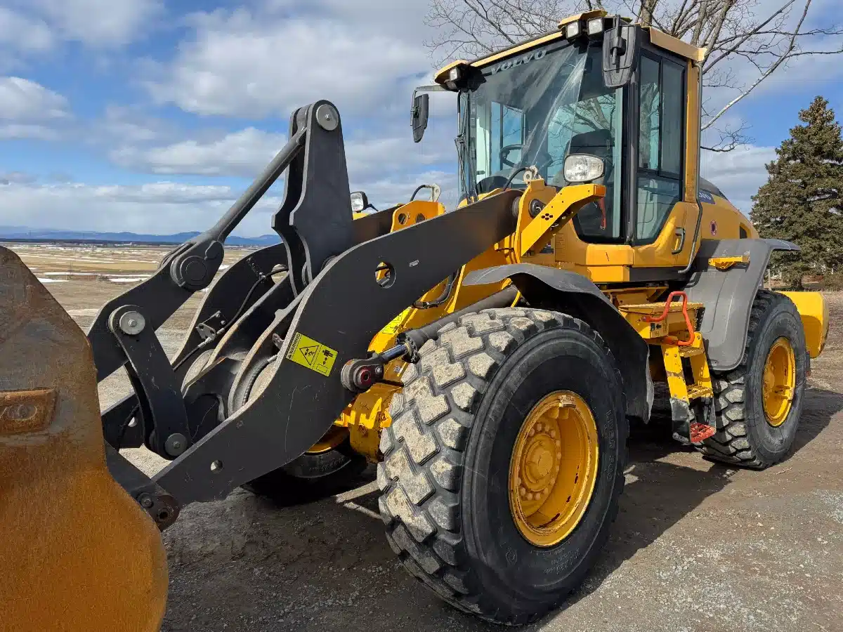 Gallery image 2 for Used 2018 Volvo L90H Wheel Loader