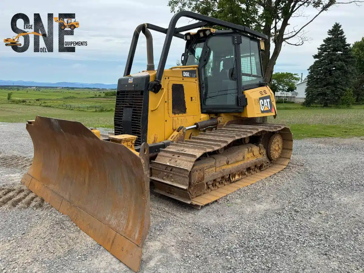 Gallery image 2 for Used 2015 Caterpillar D6K2 LGP Crawler