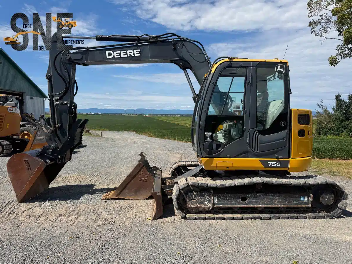 Gallery image 1 for 2015 John Deere 75G Excavator