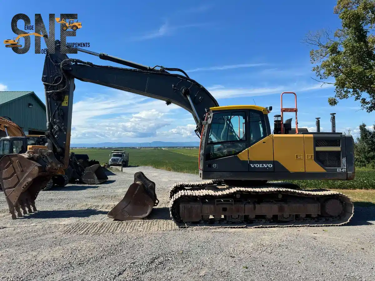 Gallery image 1 for Used 2019 Volvo EC220EL Excavator