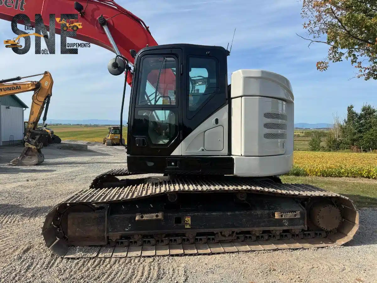 Gallery image 2 for Used 2021 Link-Belt 245X4 LC Excavator