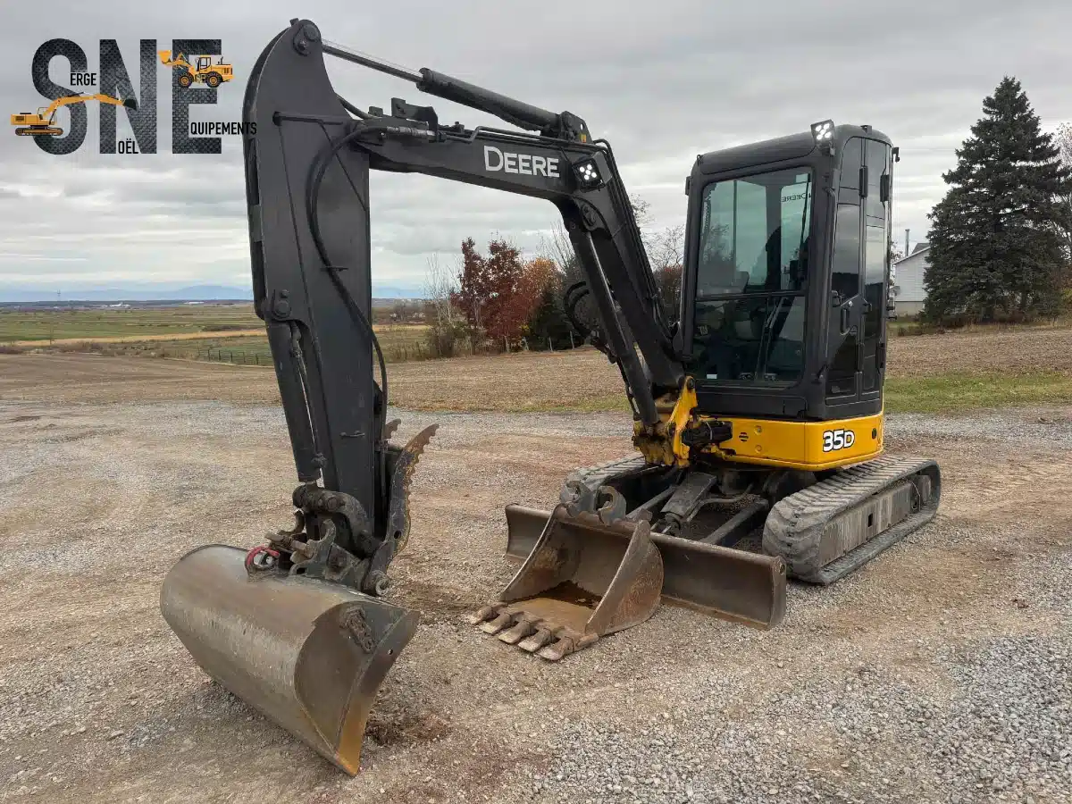 Gallery image 2 for 2012 John Deere 35D Excavator