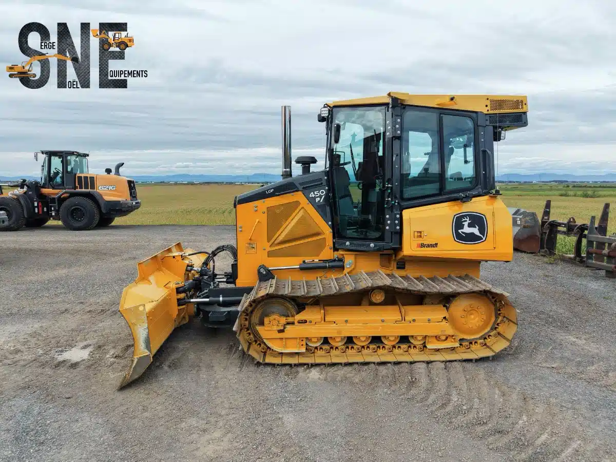 Photo de la Galerie 1 pour 2024 DEERE 450P LGP Bouteur