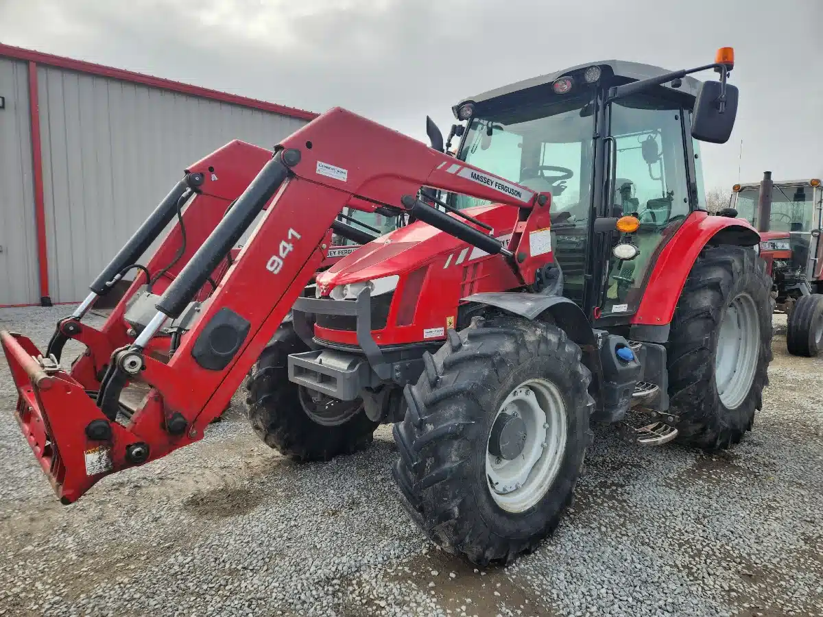 Gallery image 2 for 2018 Massey Ferguson 5711SL Tractor Loader