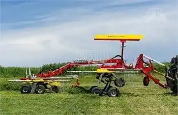 Gallery image 1 for New Pottinger TOP 692A Rake