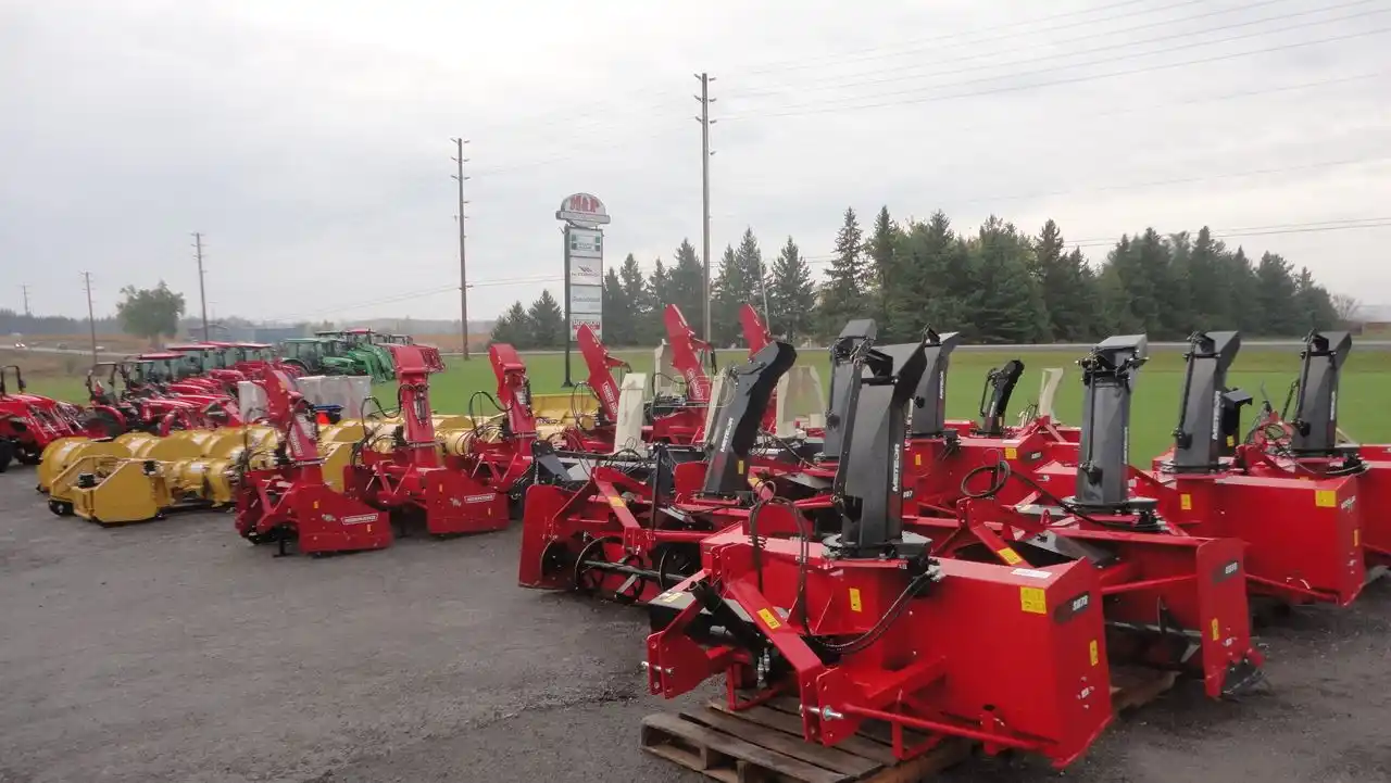 Gallery image 2 for New Meteor Various Snow Blower
