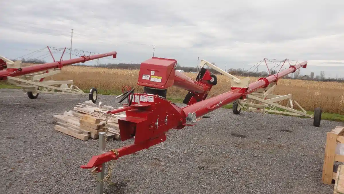 Gallery image 1 for New Farm King 1080 Grain Auger