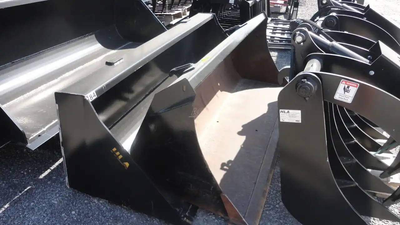 Gallery image 1 for Used Quicke 73" Bucket