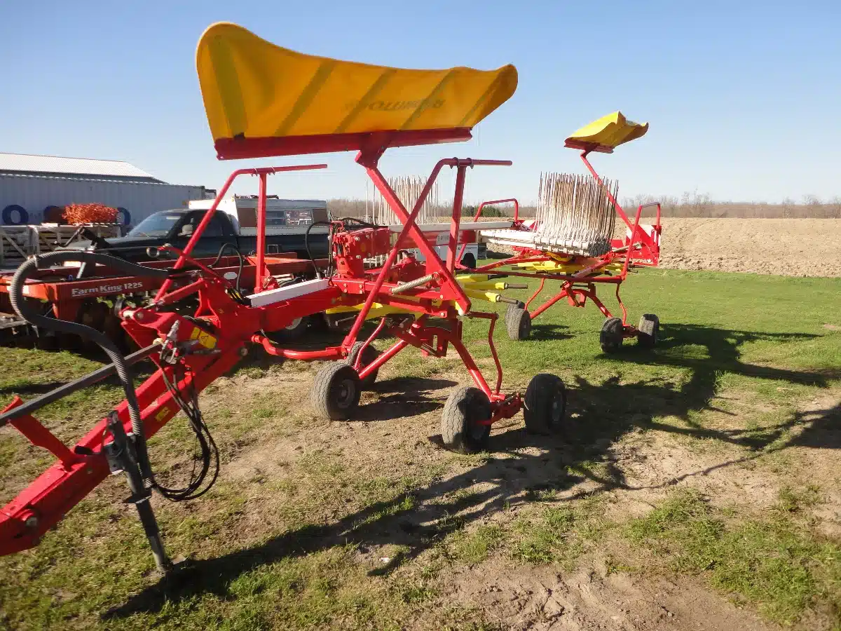 Gallery image 1 for Used USED Pottinger EUROTOP 691 A Rake