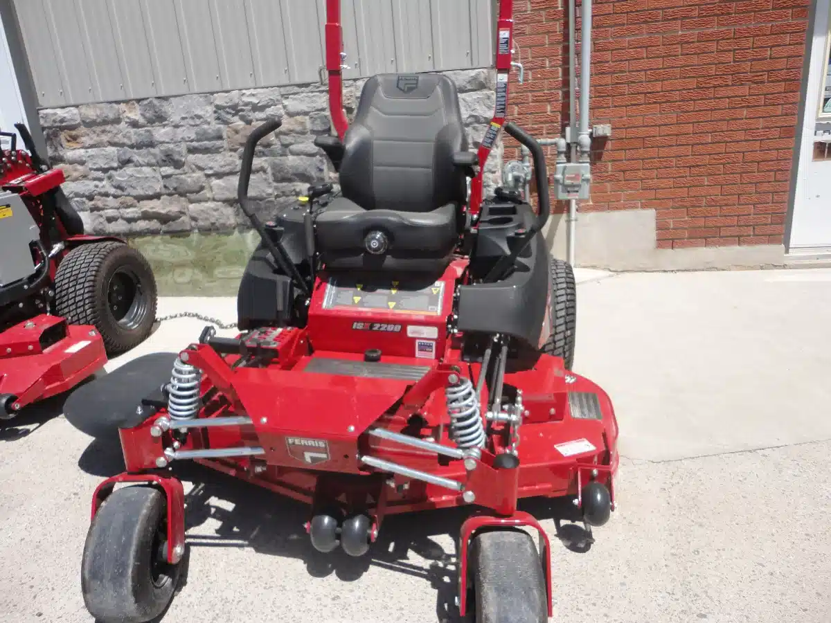 Gallery image 1 for NEW Ferris ISX 2200 Mower - Zero Turn
