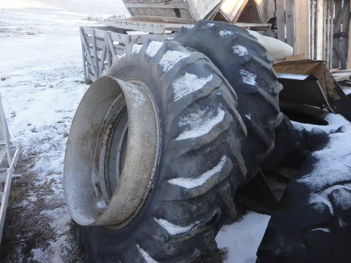 Gallery image 2 for Used USED Unverferth 16.9X34 Duals