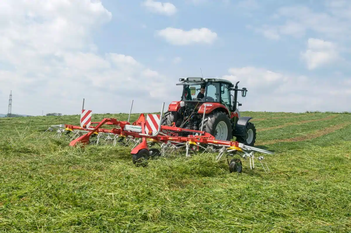 Gallery image 1 for New NEW Pottinger HIT 6.80 T Tedder