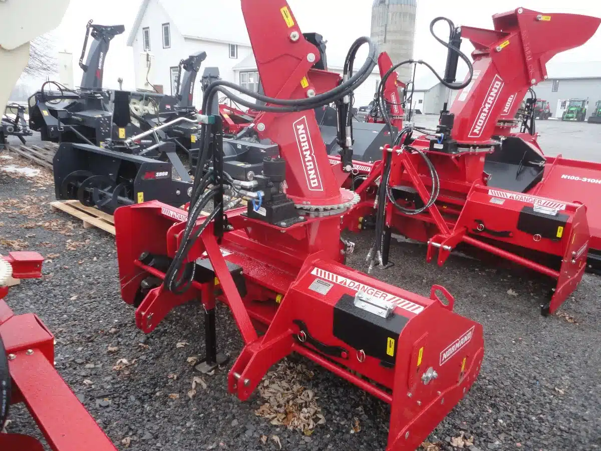 Gallery image 2 for 0000 Normand N74-250HYB Snow Blower