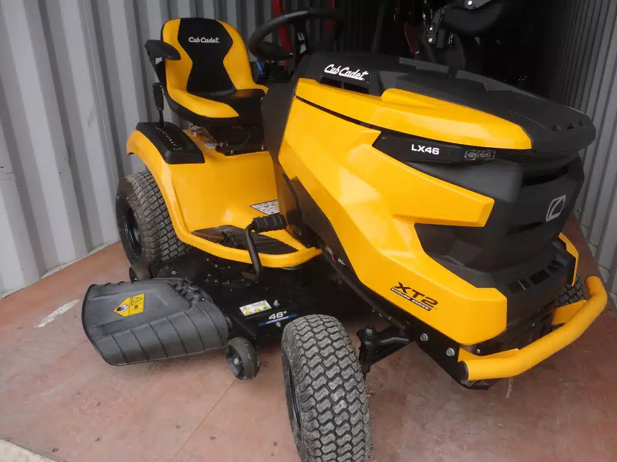 Used 0000 Cub Cadet XT2 LX42 Lawn Tractor