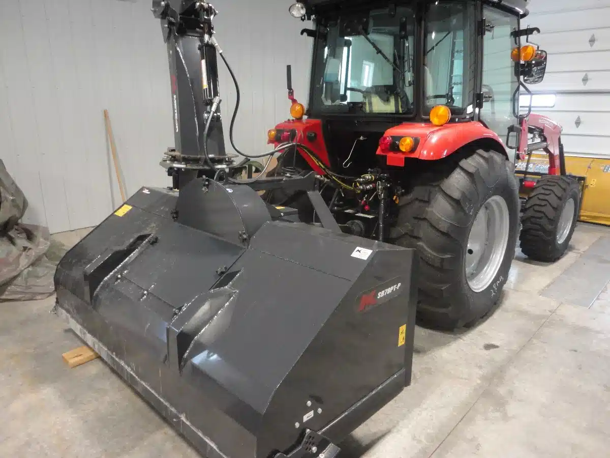New 0000 Meteor SB78PT-P Snow Blower