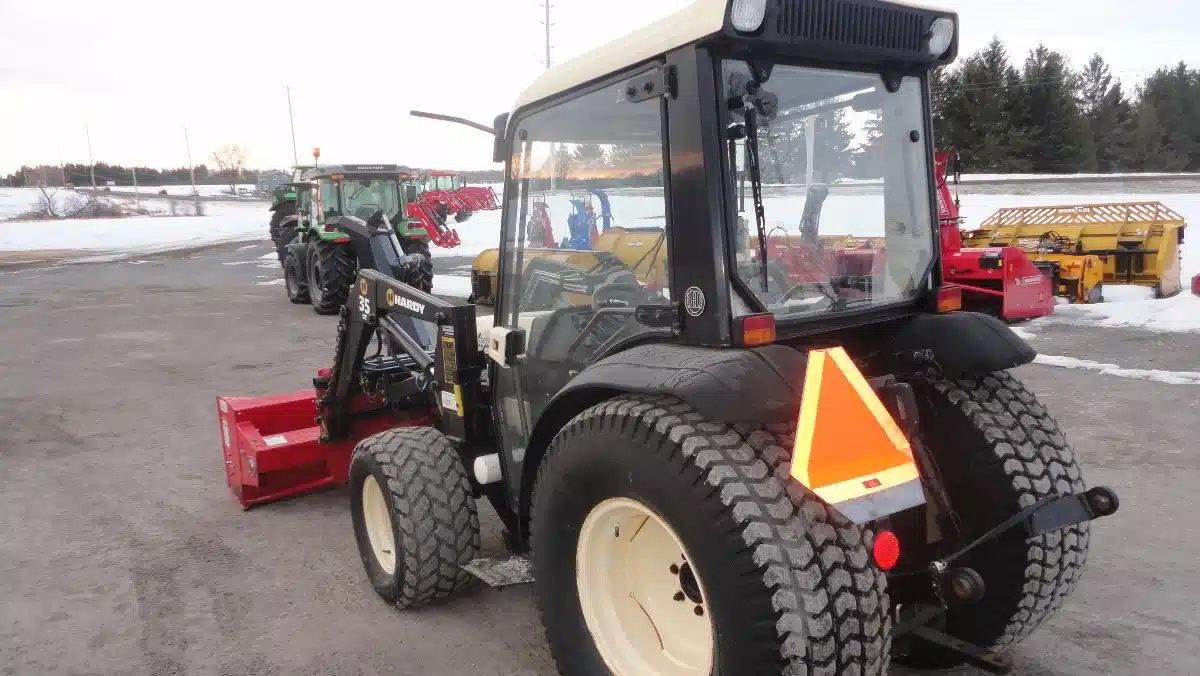 Gallery image 2 for Lamborghini Runner 450 Tractor