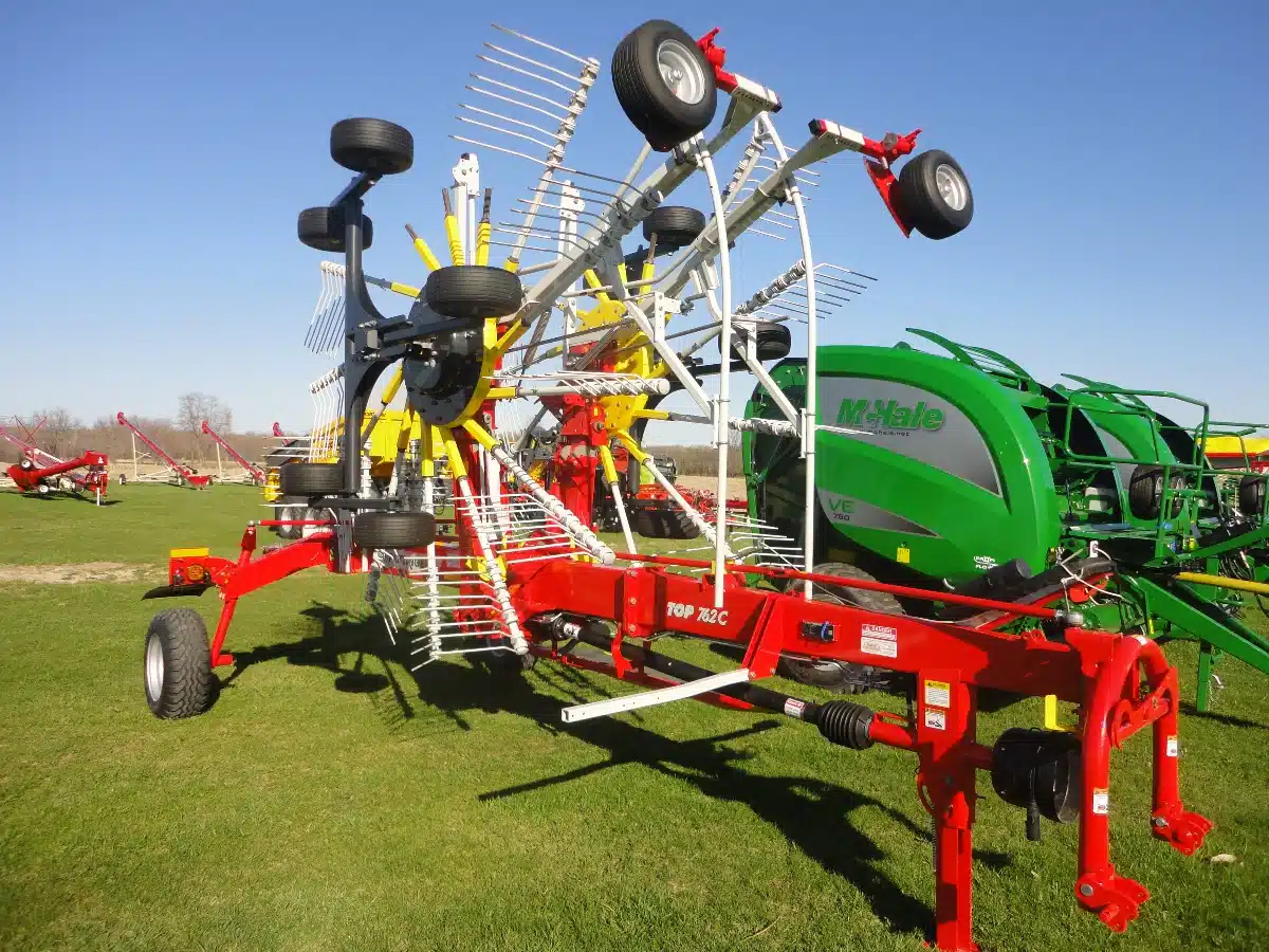 Gallery image 1 for New Pottinger Top 762C Rake