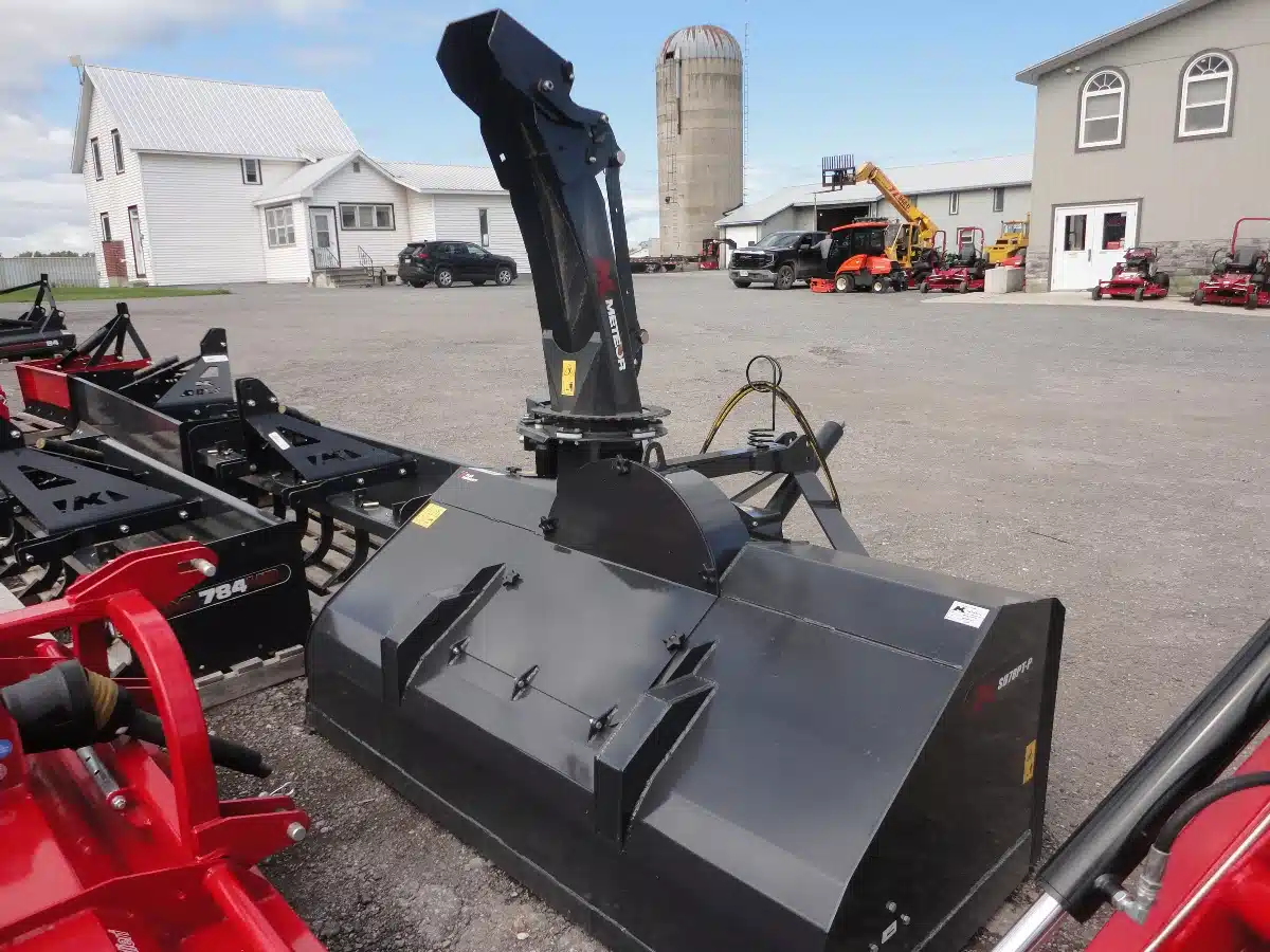 Gallery image 2 for New Meteor SB78PT Snow Blower