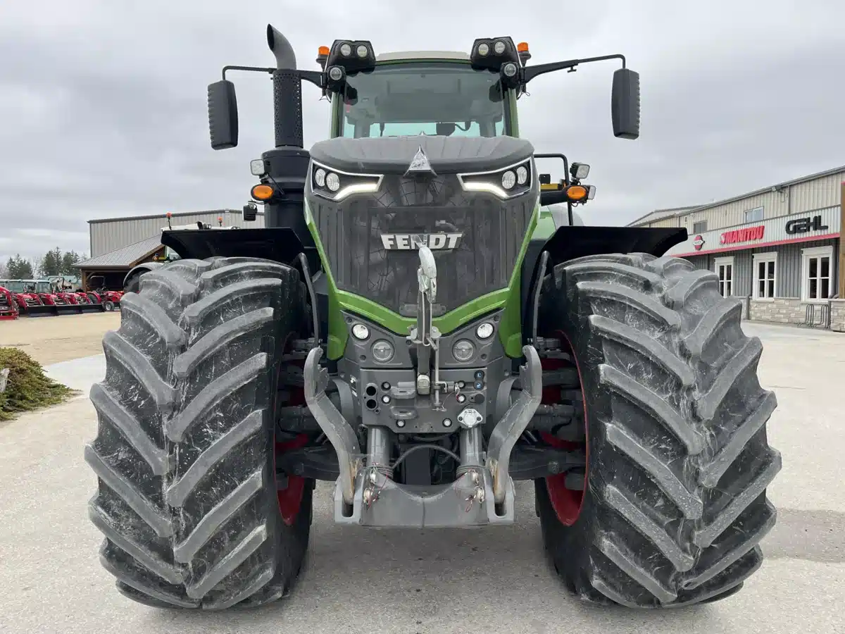 Gallery image 2 for Used 2021 Fendt 1038 VARIO Tractor
