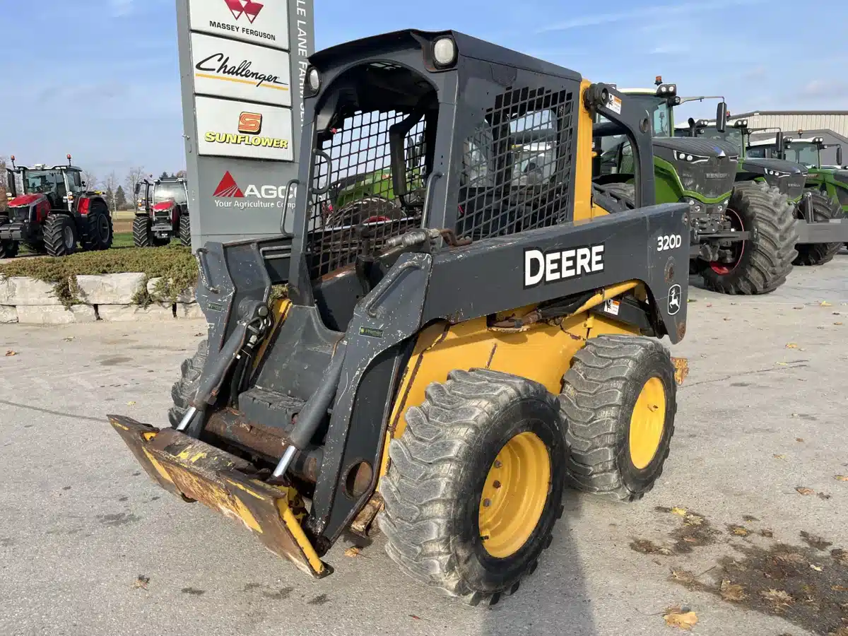Gallery image 1 for Used 2011 John Deere 320D Skid Steer/Excavator