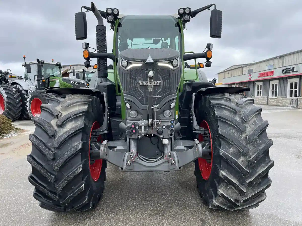 Gallery image 2 for 2023 Fendt 724 VARIO Tractor