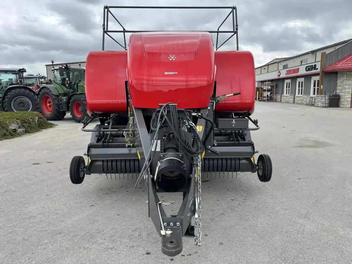 Gallery image 2 for New 2023 Massey Ferguson LB2234XD Square Baler - Large