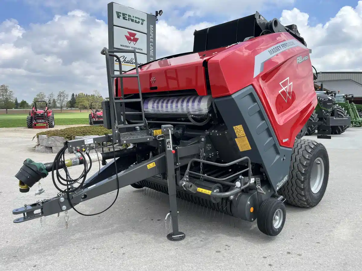 Gallery image 1 for New 2024 Massey Ferguson RB 4180V Round Baler