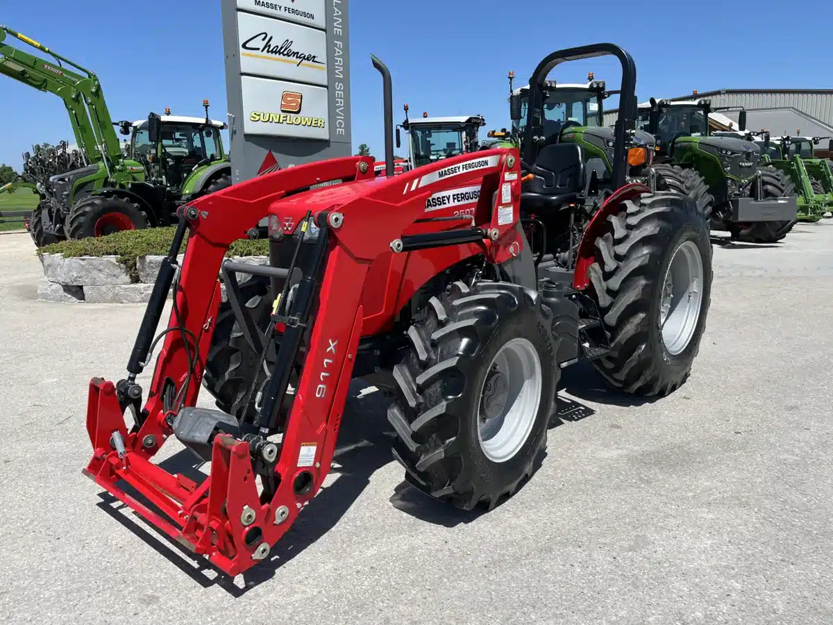 Gallery image 1 for Used 2023 Massey Ferguson 2607H Tractor