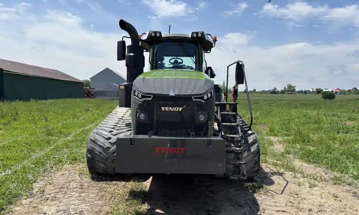 Gallery image 2 for Used 2023 Fendt 1156 VARIO MT Tractor