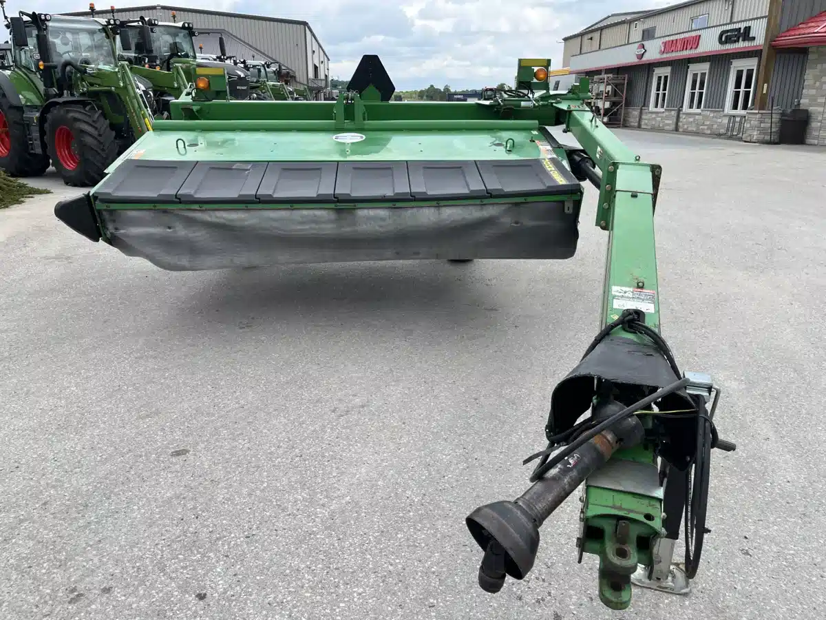 Gallery image 2 for Used 2000 John Deere 925 Disc Mower Conditioner